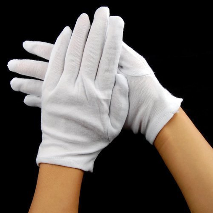 24 White Cotton Gloves