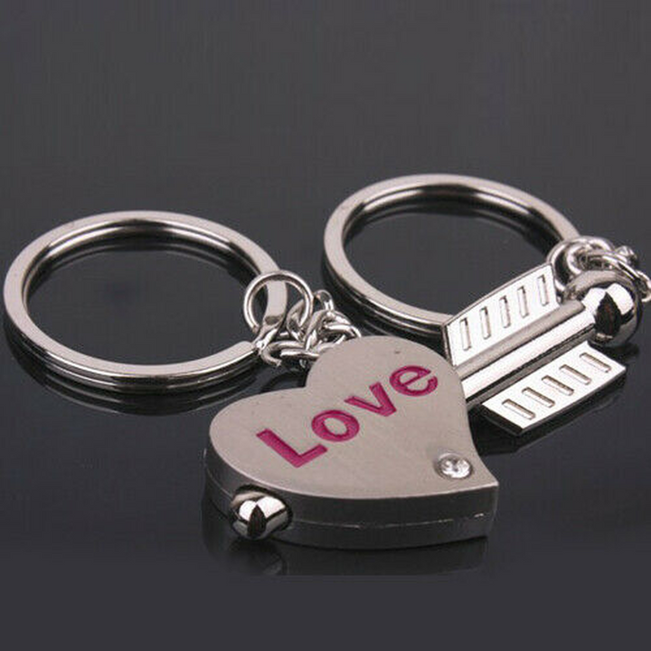 Arrow Love Keyring