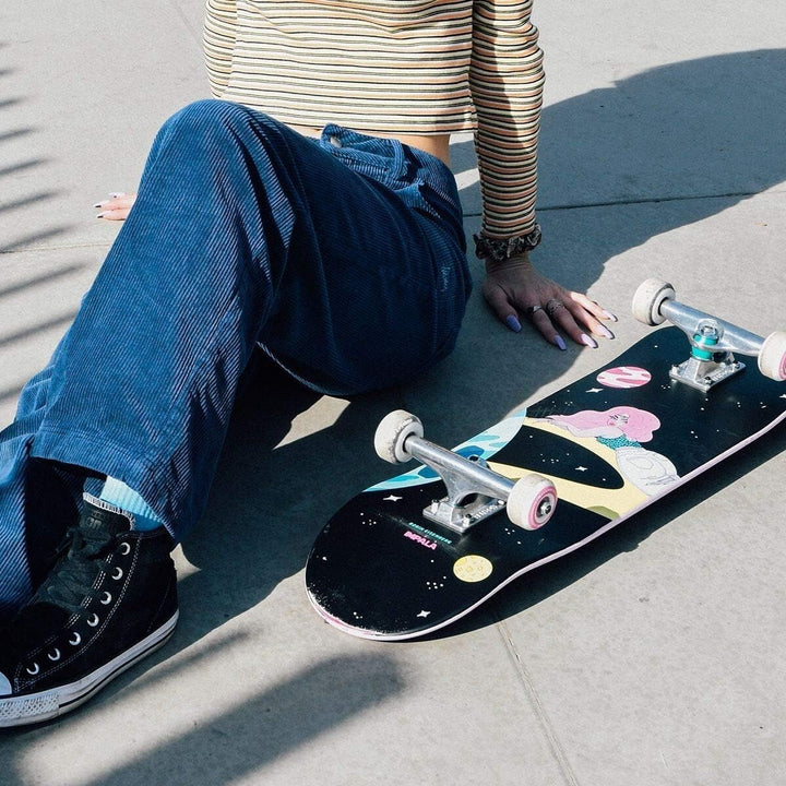 Impala Skateboard Saturn 8.25"