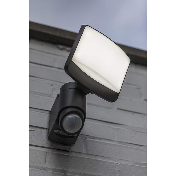 Lutec Solar LED Brick Light