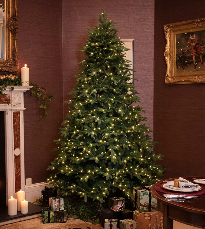 Blackforest Pre-Lit Christmas Tree