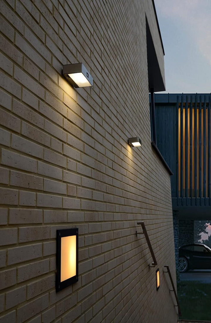 Lutec Solar LED Brick Light