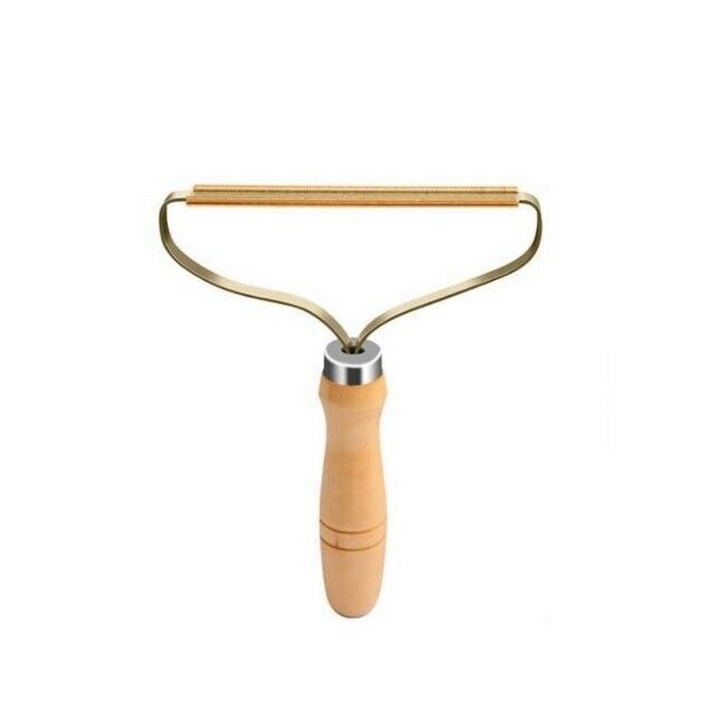Wooden Handle Lint Remover
